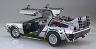 Aoshima-Bunka-Kyozaisha-Movie-Mecha-No.Bt01-Back-To-The-Future-Parti-Time-Machine-124-Scale-Pl...jpg