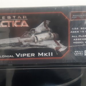 Colonial Viper Box 4.jpg