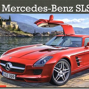 1 Revell Mercedes-SLS  AMG.jpg